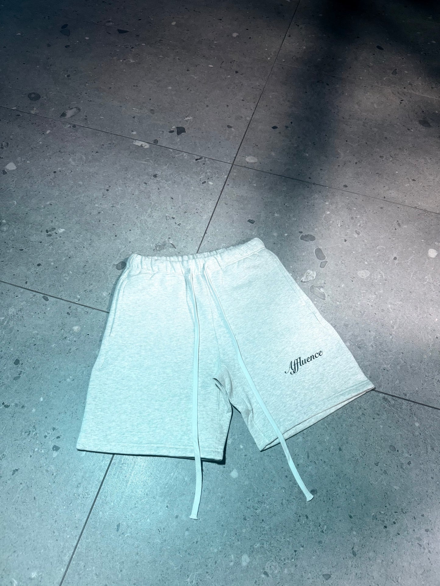Affluence shorts - light grey